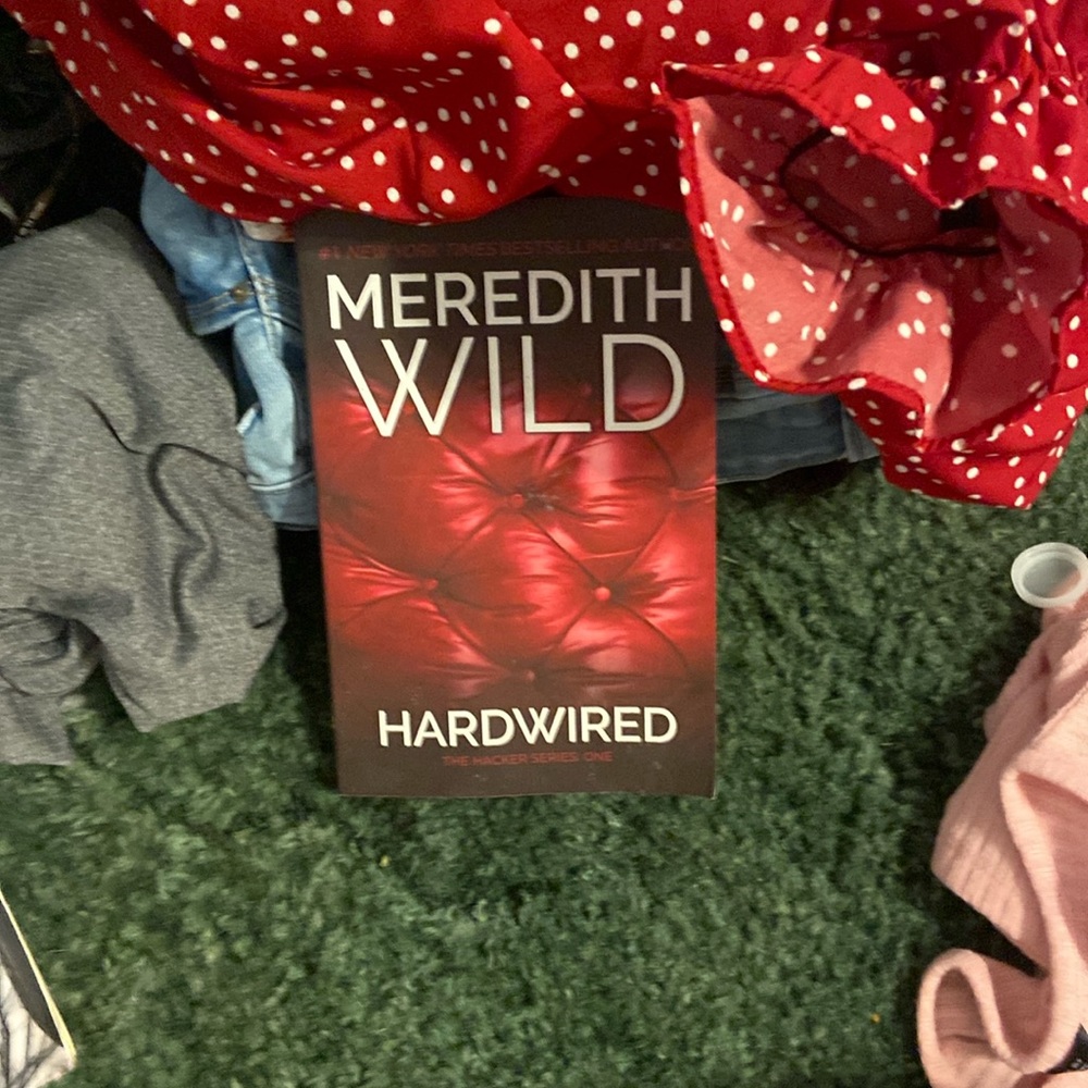 Meredith Wild: hardwired